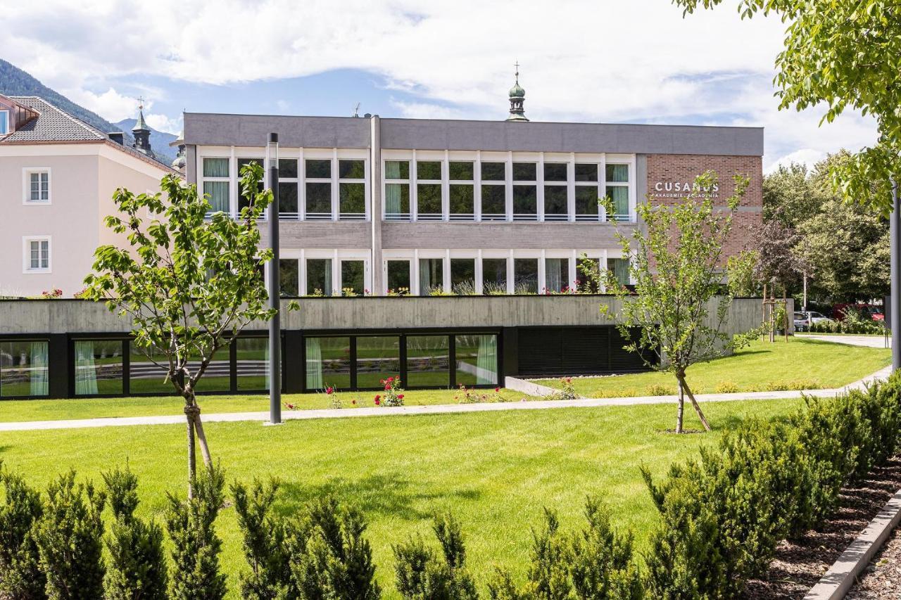 Cusanus Akademie - Accademia Cusanus Bressanone Exterior photo